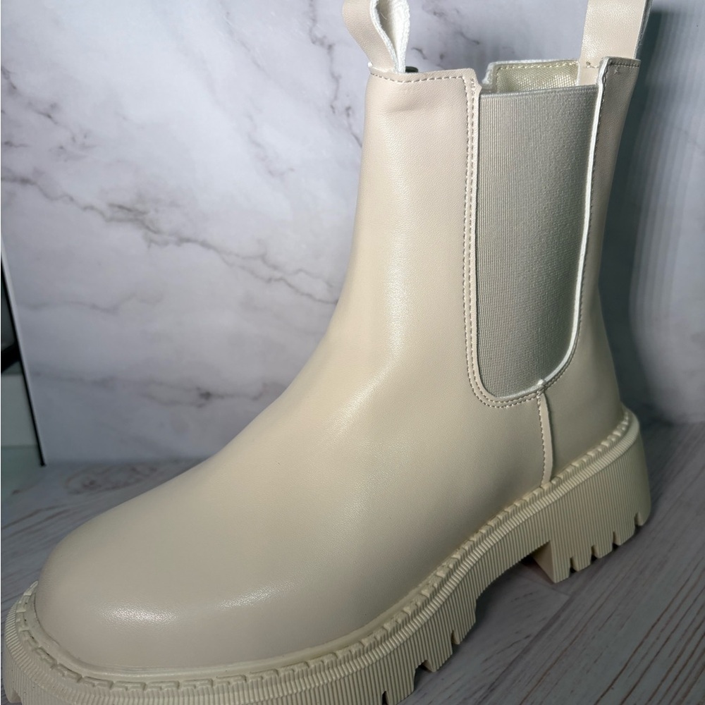Brand new cream colored boots